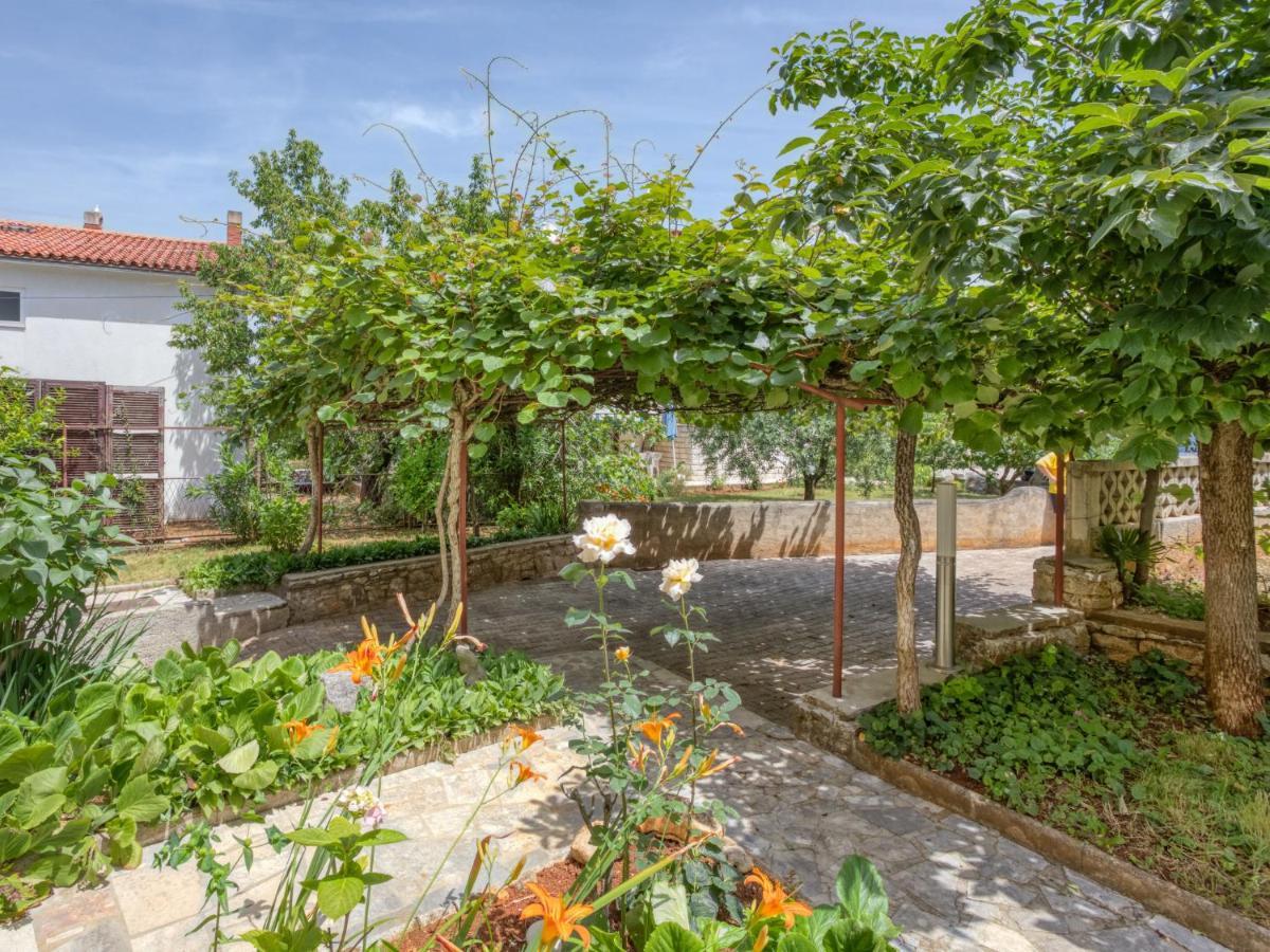פורץ Apartment Daria-2 By Interhome מראה חיצוני תמונה